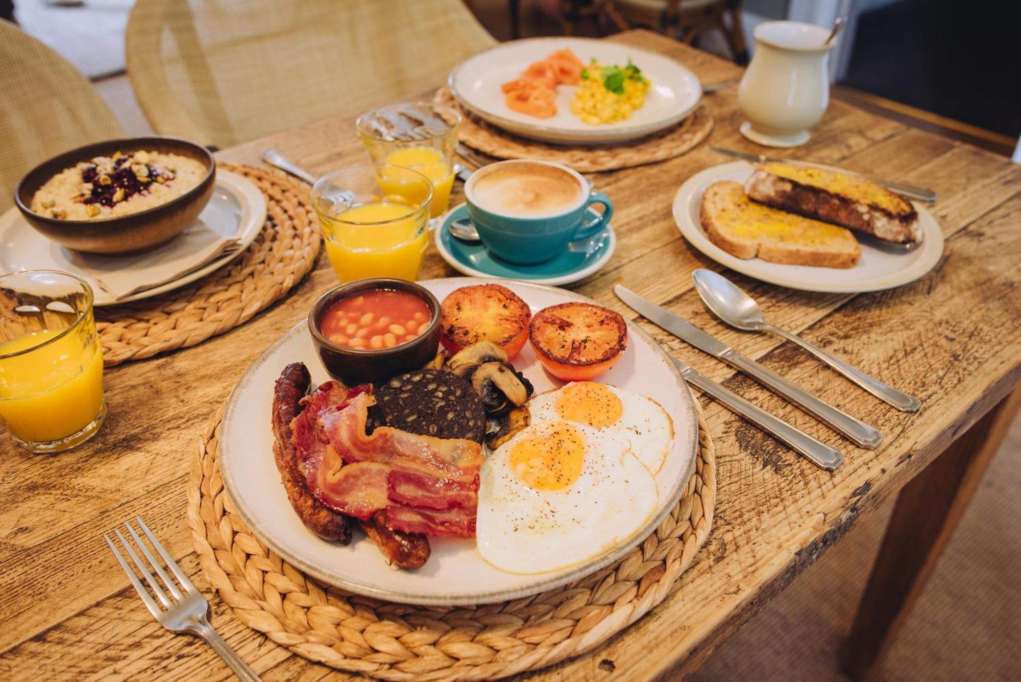 Bed and Breakfast The Georgian House Braye Экстерьер фото